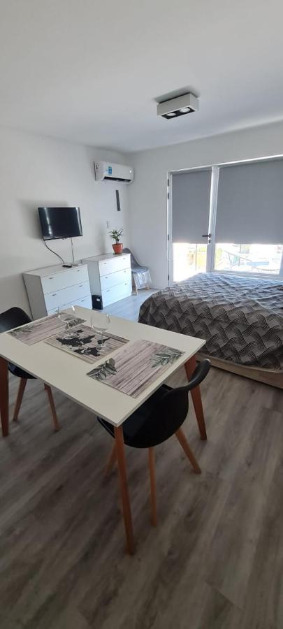 Monoambiente Del Barquito Alquiler Temporario โรซาริโอ ภายนอก รูปภาพ